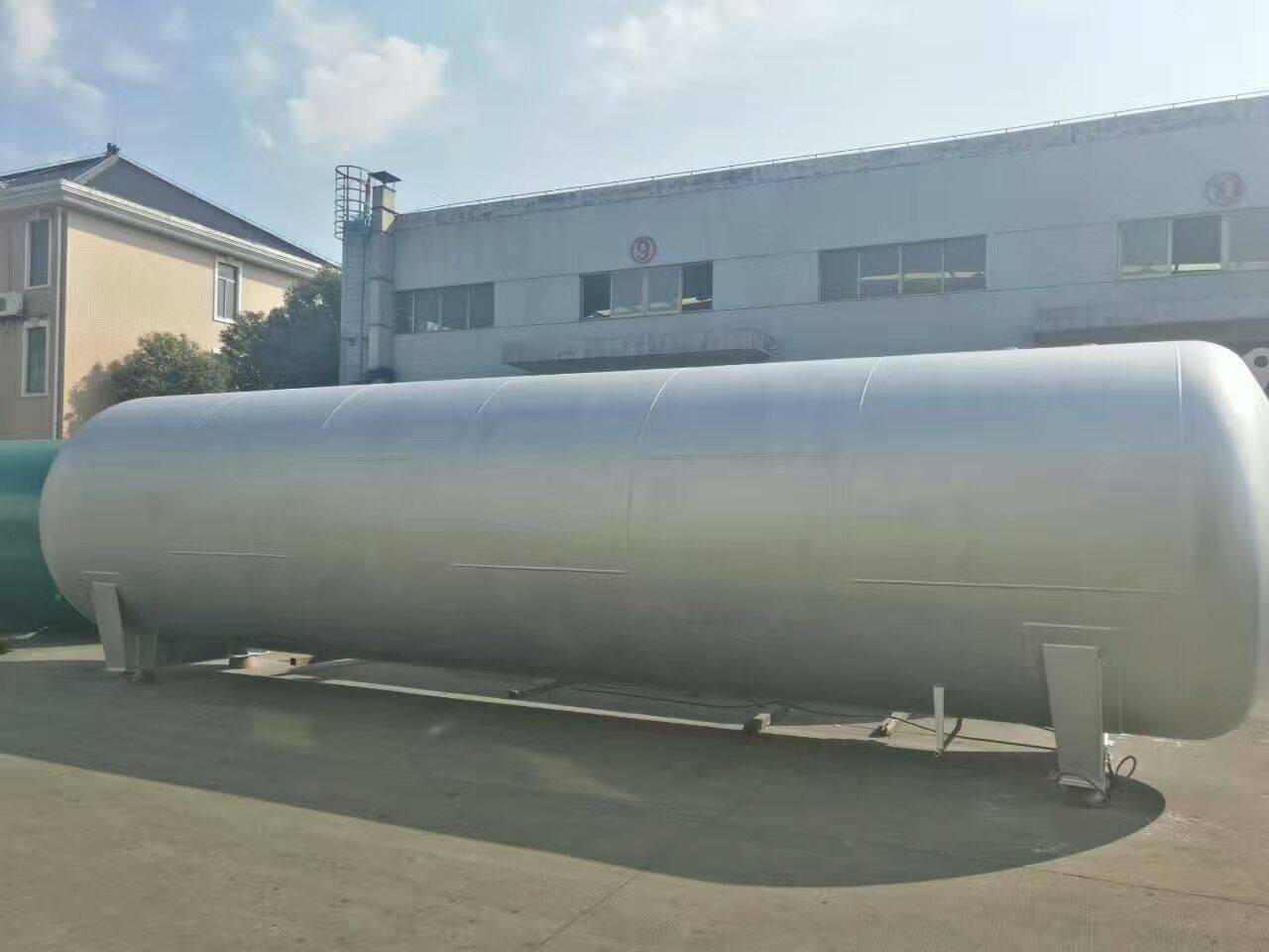 申江不銹鋼工業(yè)用儲(chǔ)氣罐